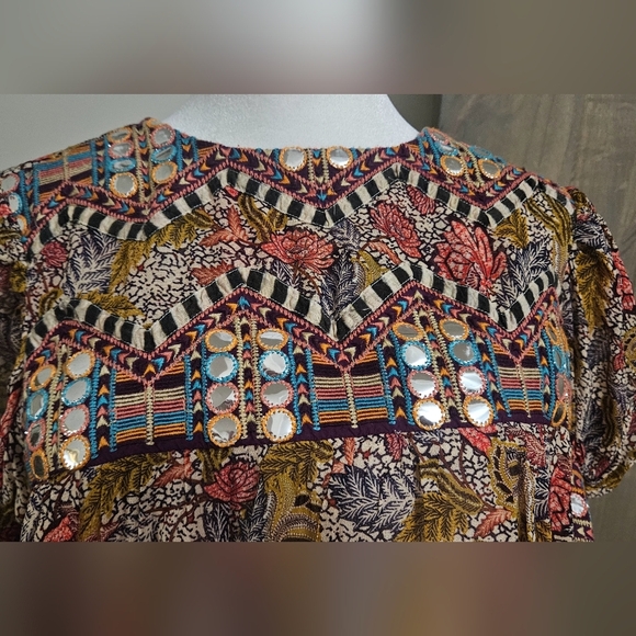 VERB By Pallavi Singhee Follow Multi Color Viscose Georgette PrintedTunic.Size M - Picture 16 of 16